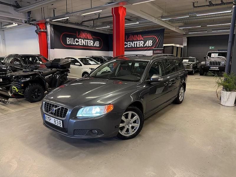 Grå metallic Begagnad 2009 Volvo V70 Kombi | 39 800 kr (Superpris) - Bild 1/4