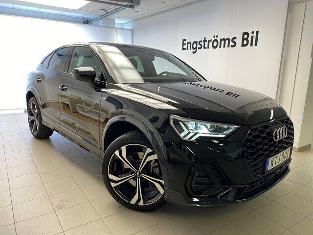 Mytsvart metallic Begagnad 2023 Audi Q3 Sportback S-Line SUV | 439 000 kr (Marknadspris) - Bild 1/4