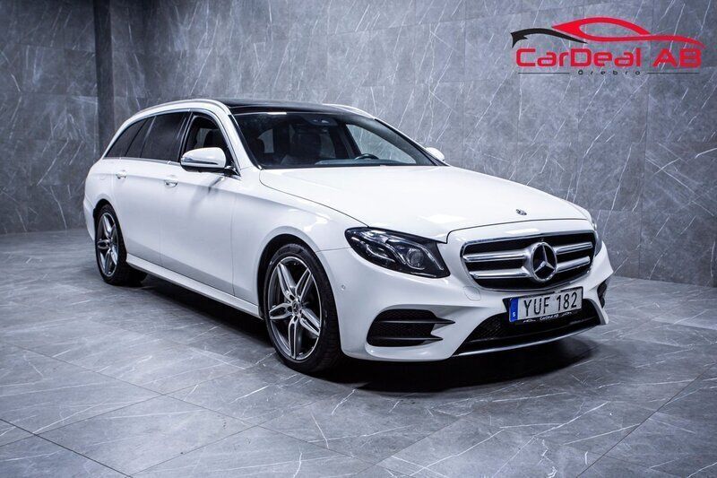 Vit Begagnad 2017 Mercedes E220 AMG Kombi | 268 800 kr (Marknadspris) - Bild 1/4