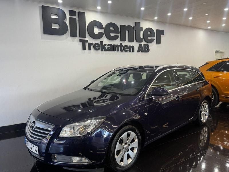 Blå Begagnad 2012 Opel Insignia Edition Kombi | 69 900 kr (Marknadspris) - Bild 1/4