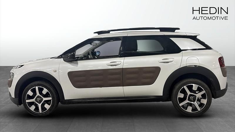 Begagnad Citroën C4 Cactus Feel 92 HK (67 kW) 2014 Vit Halvkombi
