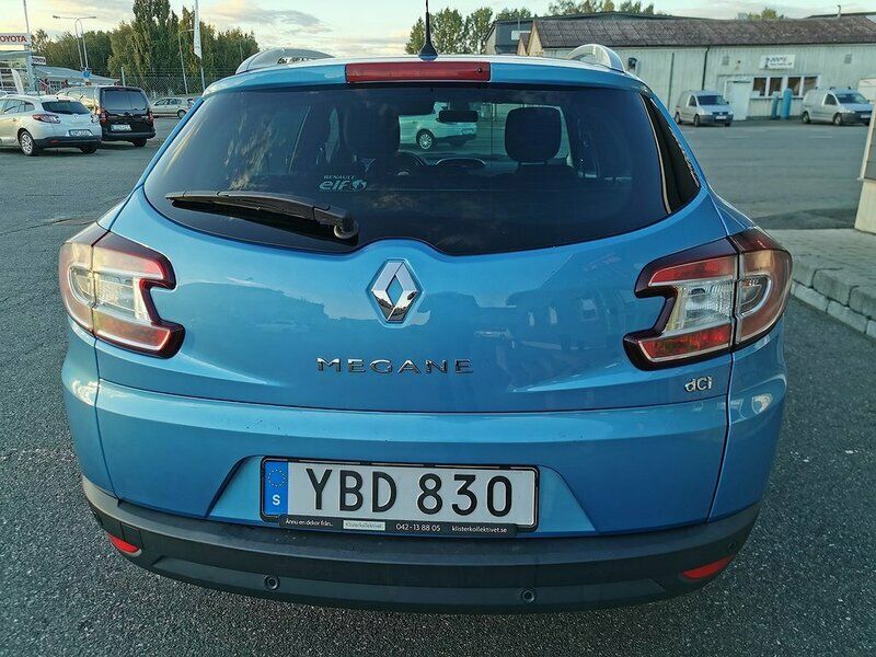 Begagnad Renault Mégane GrandTour LIMITED 110 HK (80 kW) 2015 Ljusgrå Kombi