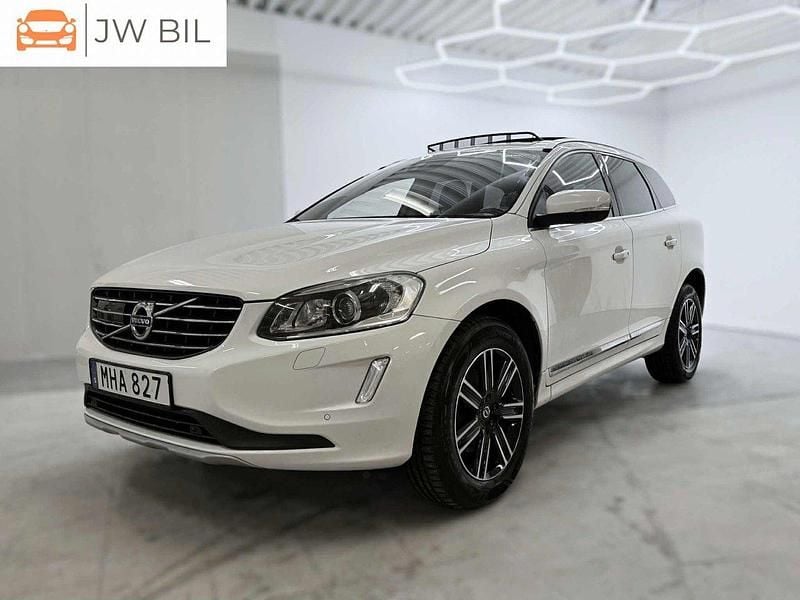 Vit Begagnad 2017 Volvo XC60 Standard SUV | 224 700 kr (Bra pris) - Bild 1/4