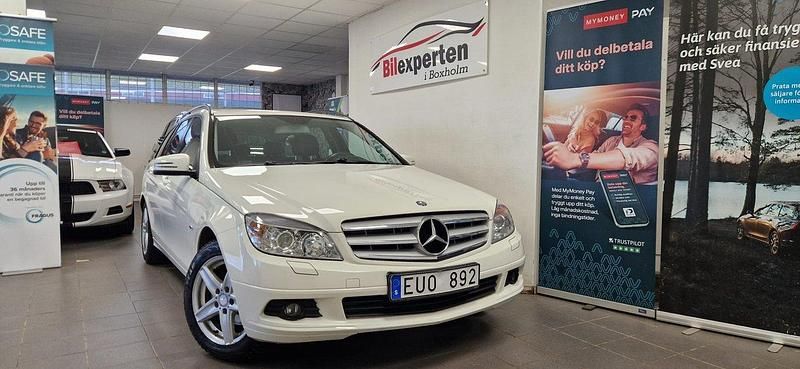 Vit Begagnad 2010 Mercedes C180 Kombi | 79 900 kr (Marknadspris) - Bild 1/4