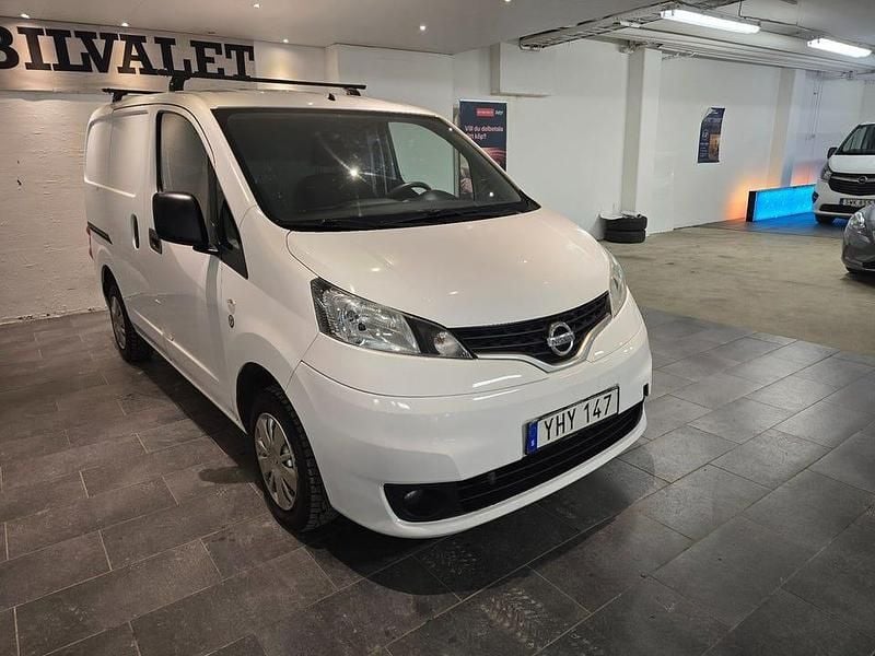 Begagnad Nissan NV200 90 HK (66 kW) 2017 Vit Minibuss
