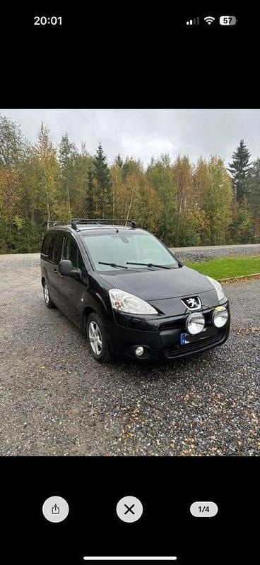 Svart Begagnad 2011 Peugeot Partner Minibuss | 36 500 kr (Marknadspris) - Bild 1/3