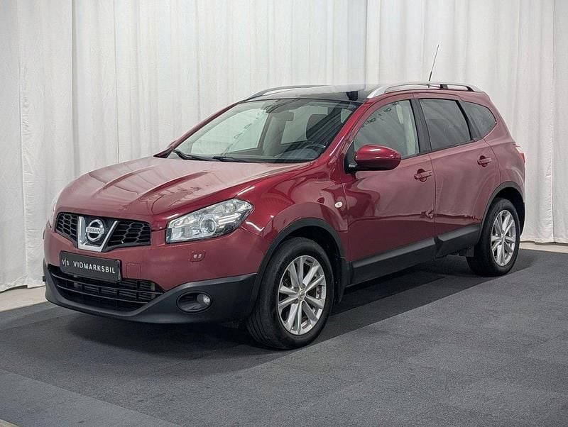 Röd Begagnad 2011 Nissan Qashqai +2 SUV | 62 900 kr (Marknadspris) - Bild 1/4