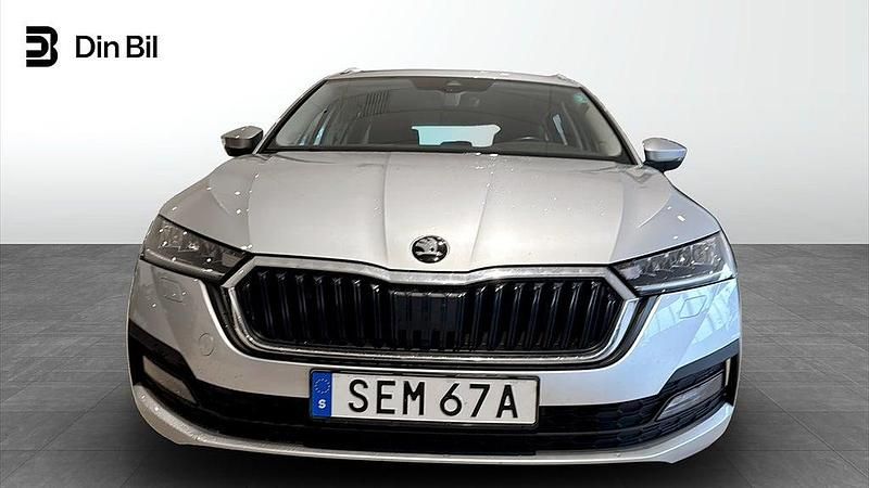 Begagnad Skoda Octavia Ambition 150 HK (110 kW) 2023 Ljusgrå Kombi