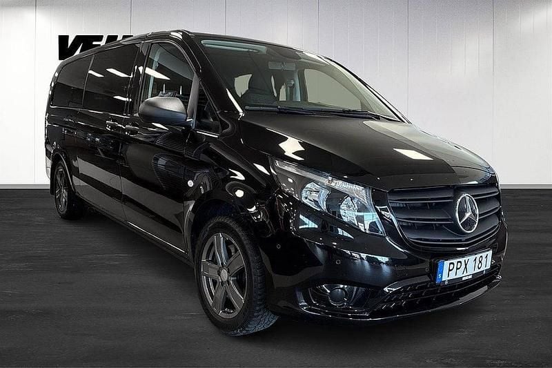 Begagnad Mercedes Vito 2024 Svart Van
