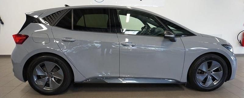 Begagnad Cupra Born e-Boost 169 kW (231 HK) 2022 Ljusgrå (grå) Halvkombi