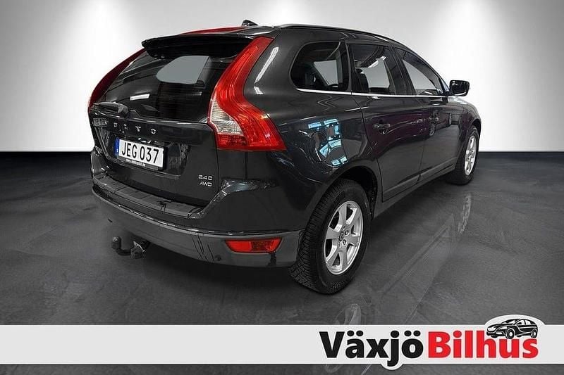 Begagnad Volvo XC60 Momentum 164 HK (120 kW) 2008 Grå SUV
