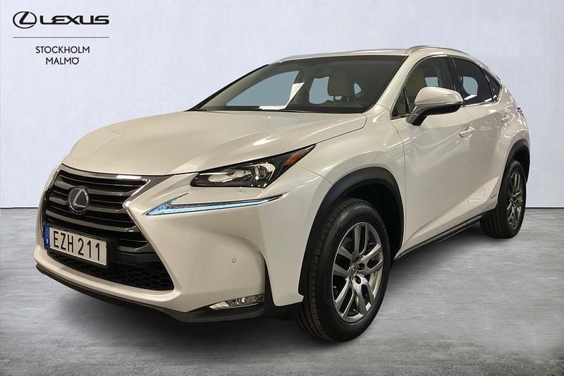 Vit Begagnad 2014 Lexus NX300h Executive Line SUV | 239 000 kr (Marknadspris) - Bild 1/4
