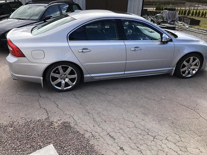 Silver Begagnad 2007 Volvo S80 Summum Sedan | 150 000 kr (Marknadspris) - Bild 1/1