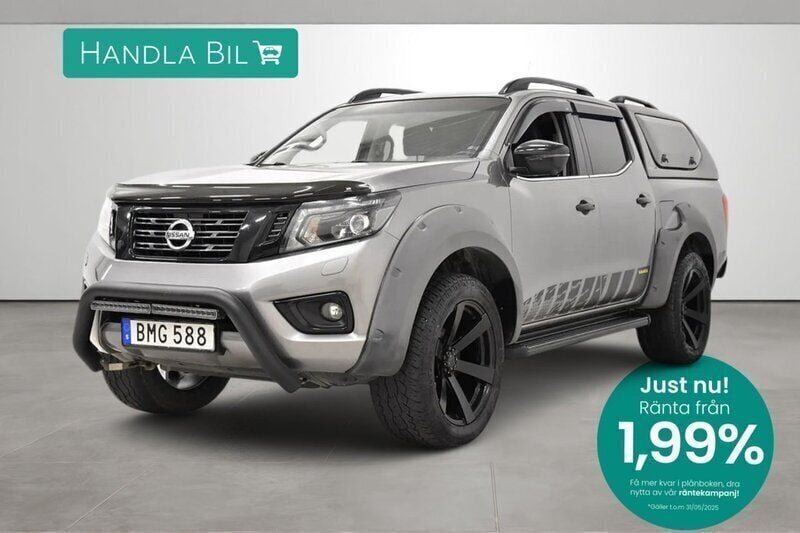 Grå Begagnad 2019 Nissan Navara N-Guard Pickup | 319 900 kr (Marknadspris) - Bild 1/3