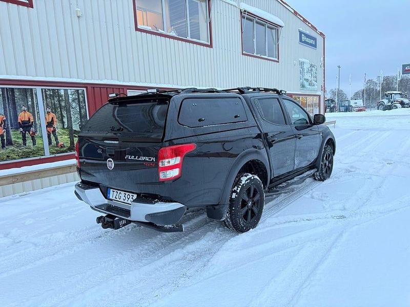 Begagnad Fiat Fullback 181 HK (133 kW) 2017 Svart Pickup