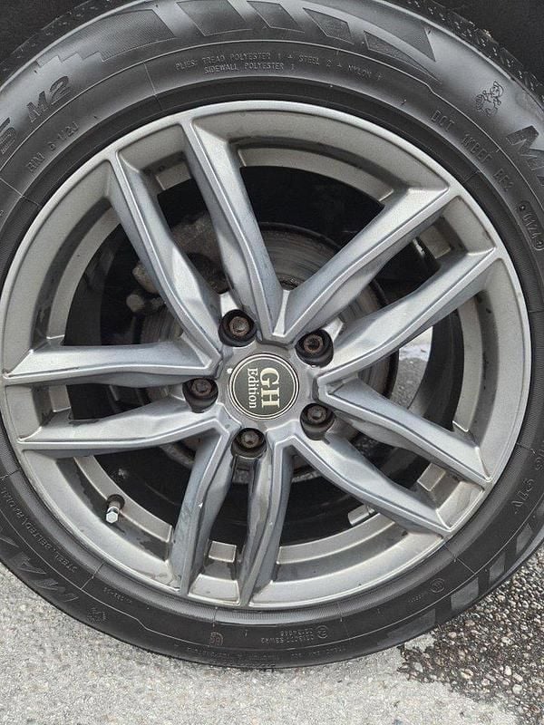 Vit Begagnad 2015 Skoda Octavia Kombi | 65 000 kr (Bra pris) - Bild 1/4