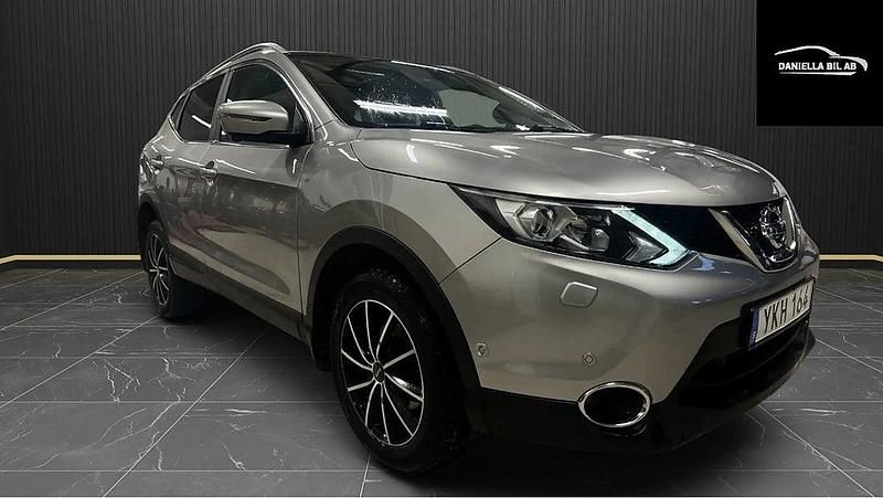 Begagnad Nissan Qashqai 360º 116 HK (85 kW) 2017 Silver SUV