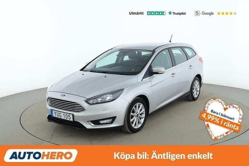 Grå Begagnad 2017 Ford Focus Titanium Kombi | 126 000 kr (Marknadspris) - Bild 1/4