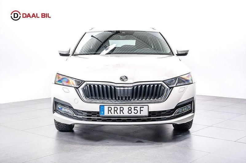 Begagnad Skoda Octavia Style 150 HK (110 kW) 2020 Vit Kombi