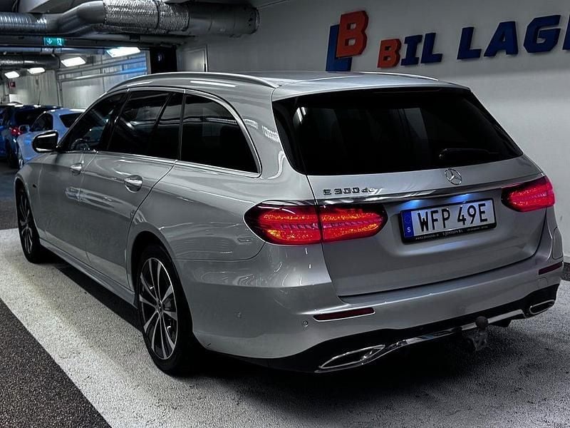 Begagnad Mercedes E300 AMG line 194 HK (142 kW) 2020 Silver Kombi