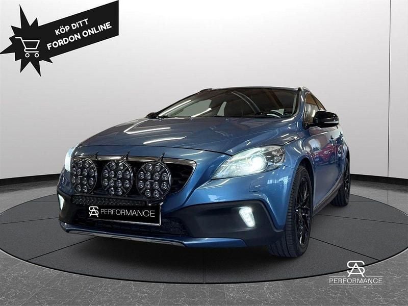 Blå Begagnad 2014 Volvo V40 CC Momentum Kombi | 119 000 kr (Marknadspris) - Bild 1/4