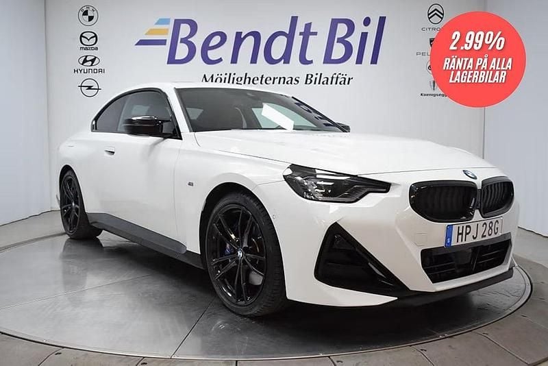 Begagnad BMW M240 Shadowline 374 HK (275 kW) 2022 Vit Sportkupé
