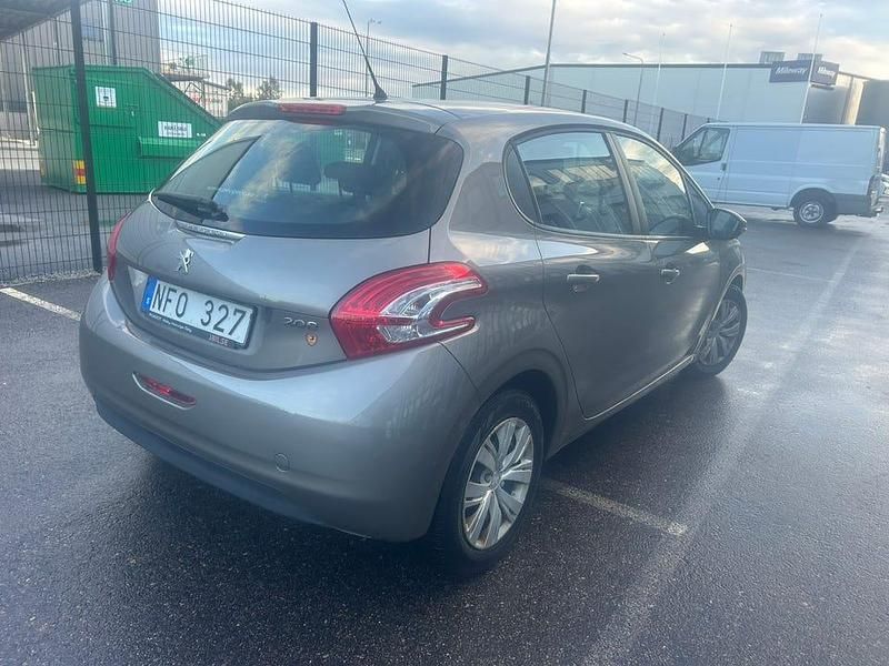 Begagnad Peugeot 208 82 HK (60 kW) 2012 Halvkombi