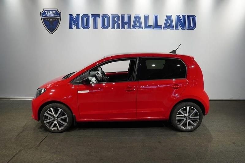 Röd Begagnad 2021 Seat Mii Electric Halvkombi | 129 900 kr - Bild 1/4