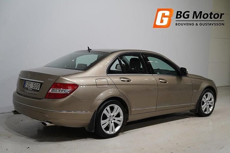 Begagnad Mercedes C320 Avantgarde 224 HK (164 kW) 2007 Brun Sedan