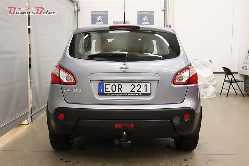 Begagnad Nissan Qashqai 117 HK (86 kW) 2012 Grå SUV
