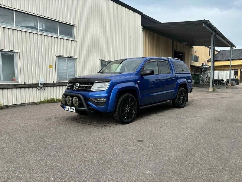 Blå Begagnad 2020 VW Amarok Aventura Pickup | 449 500 kr (Marknadspris) - Bild 1/4