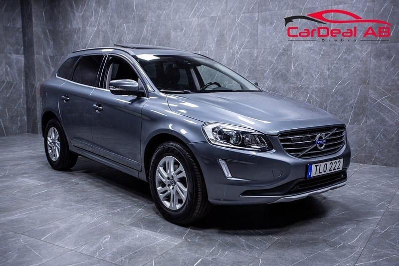 Grå Begagnad 2016 Volvo XC60 Momentum SUV | 234 800 kr (Lite dyr) - Bild 1/4