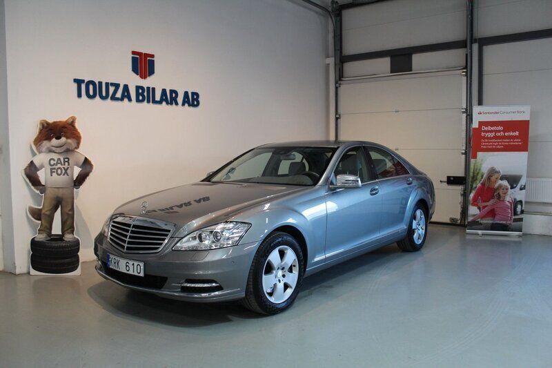 Silver Begagnad 2010 Mercedes S350 Sedan | 199 900 kr - Bild 1/4