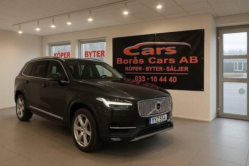 Grå Begagnad 2017 Volvo XC90 Inscription SUV | 259 900 kr (Marknadspris) - Bild 1/4