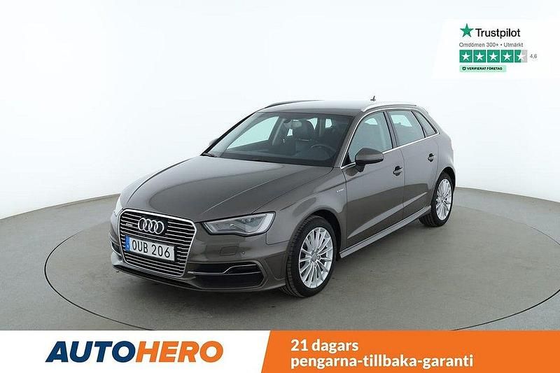 Grå Begagnad 2015 Audi A3 Sportback e-tron Ambition Sedan | 130 000 kr (Lite dyr) - Bild 1/4