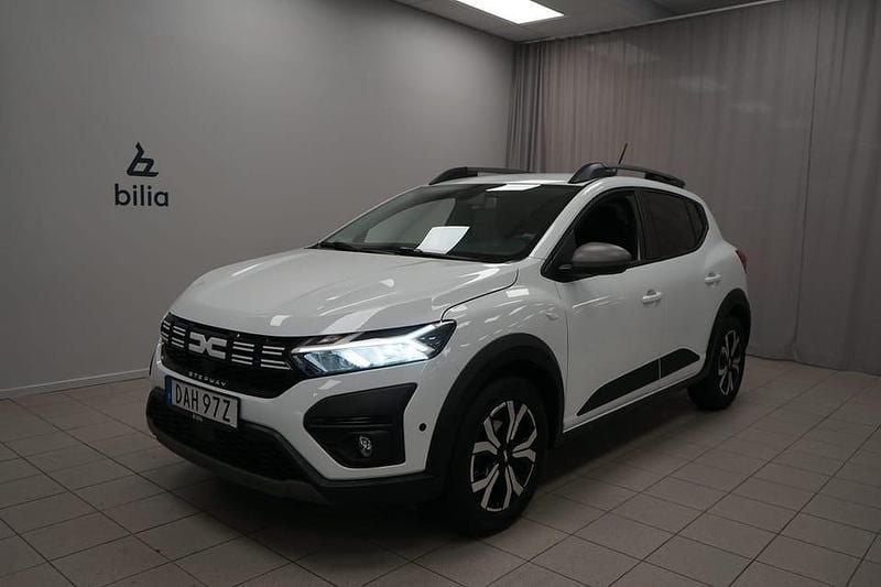 Vit Begagnad 2022 Dacia Sandero Comfort SUV | 164 900 kr (Marknadspris) - Bild 1/3