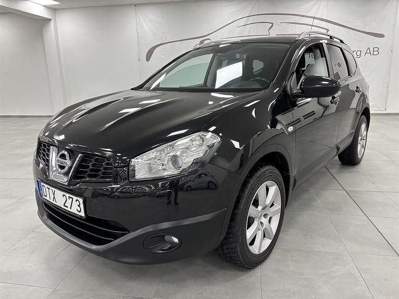 Svart Begagnad 2011 Nissan Qashqai SUV | 89 900 kr (Dyr) - Bild 1/4