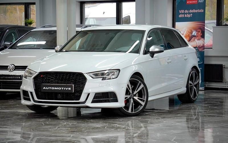 Vit Begagnad 2017 Audi S3 Sportback Halvkombi | 299 900 kr (Marknadspris) - Bild 1/4