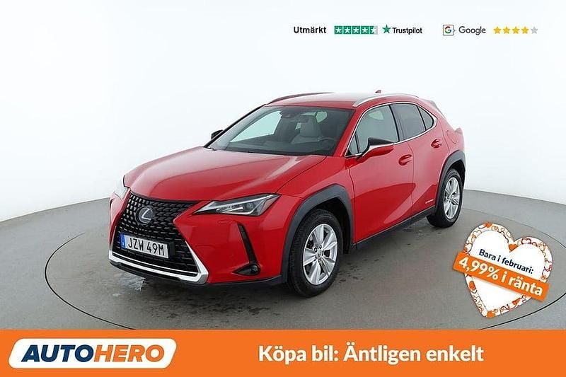 Begagnad Lexus UX 250h E-FOUR 186 HK (136 kW) 2019 Röd SUV