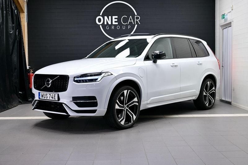 Vit Begagnad 2020 Volvo XC90 R-Design SUV | 589 900 kr (Marknadspris) - Bild 1/4