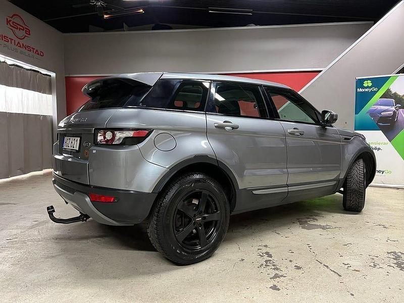 Begagnad Land Rover Range Rover evoque Pure 150 HK (110 kW) 2014 Grå SUV