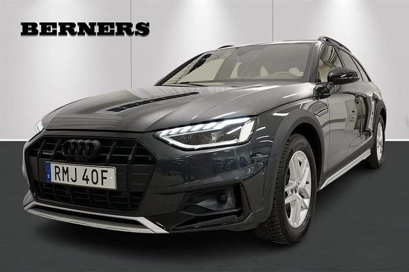 Grå Begagnad 2024 Audi A4 Allroad Black Edition Kombi | 449 900 kr (Marknadspris) - Bild 1/4