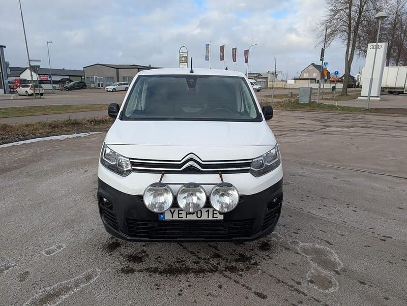 Begagnad Citroën Berlingo 131 HK (96 kW) 2020 Minibuss