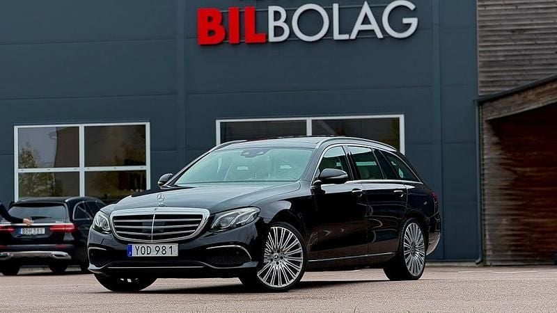 Begagnad Mercedes E400 333 HK (244 kW) 2017 Svart Kombi
