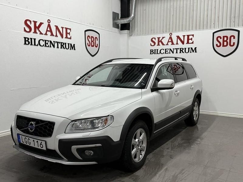 Begagnad Volvo XC70 Momentum 181 HK (133 kW) 2015 Vit Kombi