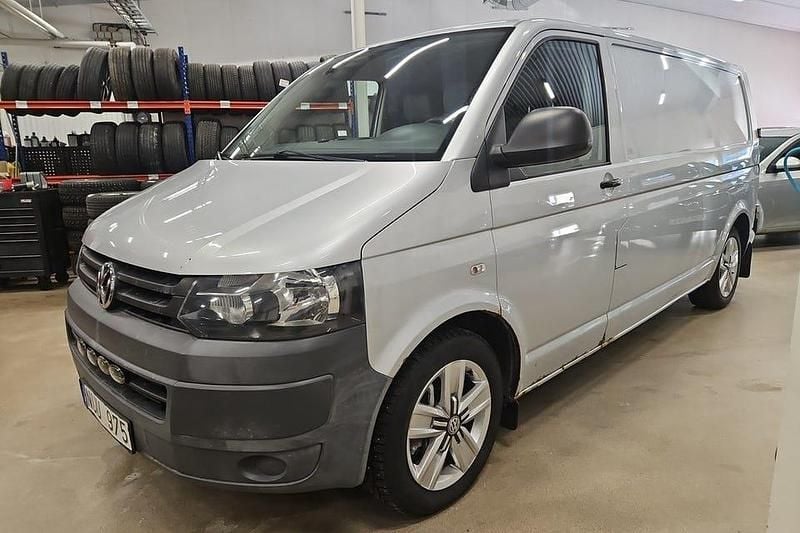 Silver Begagnad 2013 VW T5 Van | 99 500 kr (Bra pris) - Bild 1/4