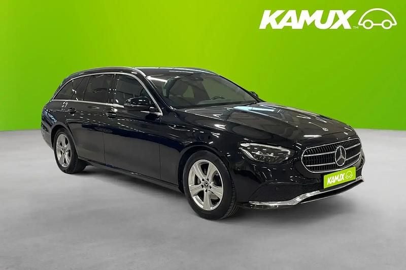 Svart Begagnad 2021 Mercedes E220 Kombi | 289 700 kr (Superpris) - Bild 1/4