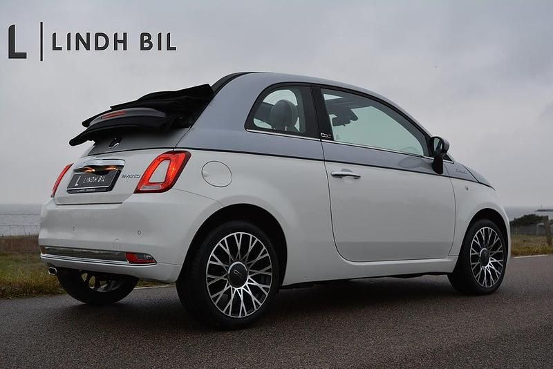 Vit Begagnad 2021 Fiat 500C Dolcevita Cab | 139 900 kr (Bra pris) - Bild 1/4