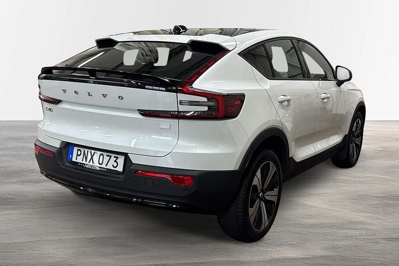 Begagnad Volvo C40 Ultimate 172 kW (234 HK) 2023 Vit SUV