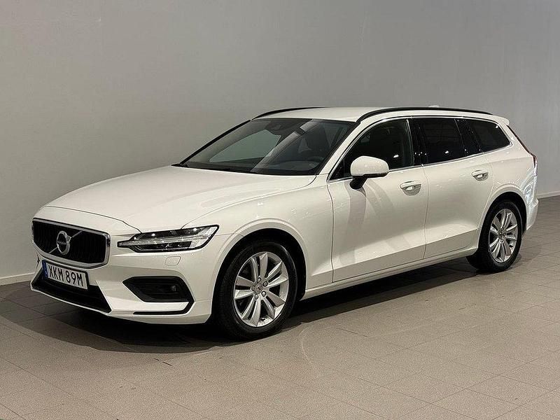 Vit Begagnad 2021 Volvo V60 Pro Kombi | 319 500 kr (Marknadspris) - Bild 1/3